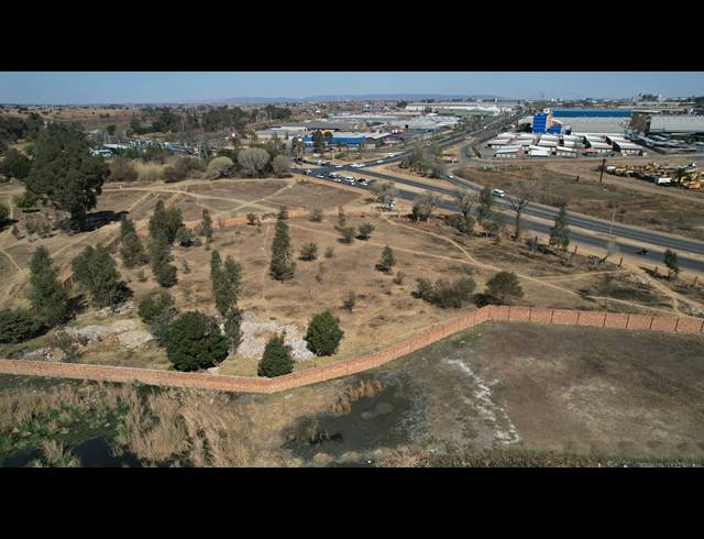 8,918M² VACANT LAND FOR SALE IN ALRODE